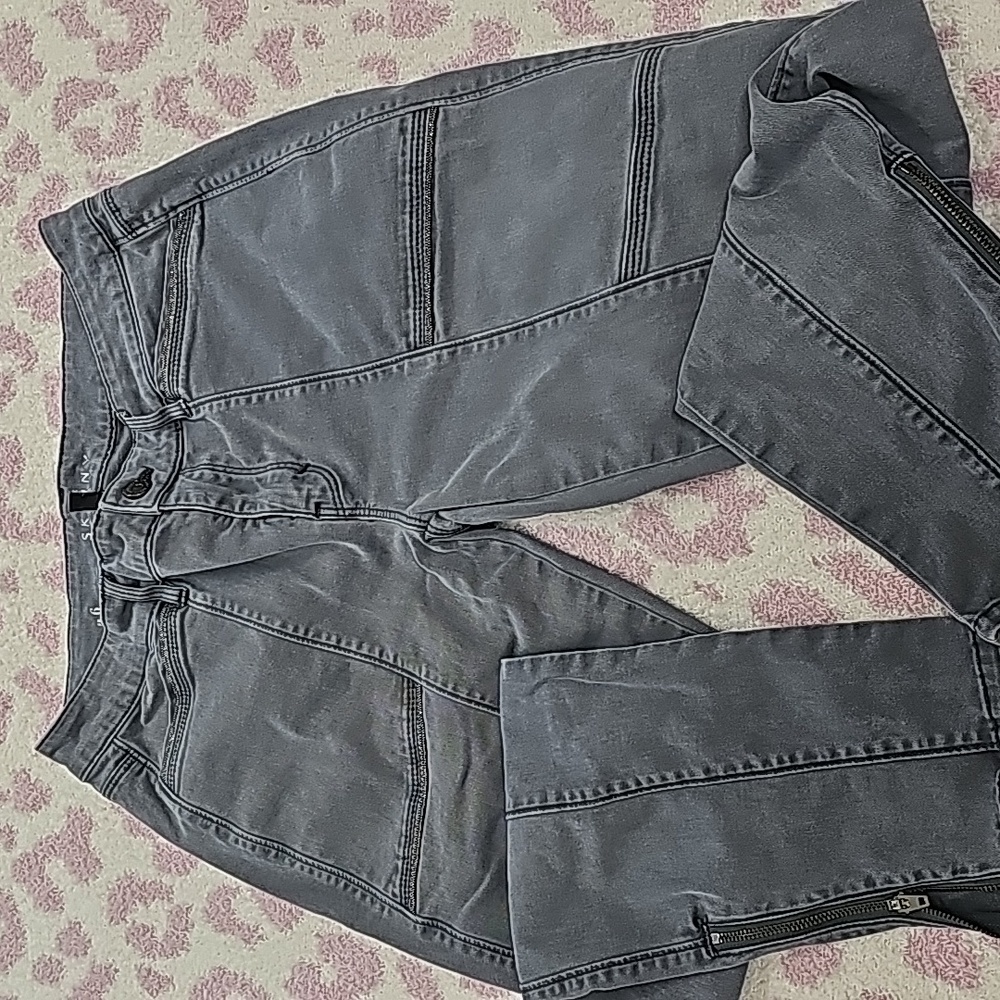 White House Black Market jeans euc